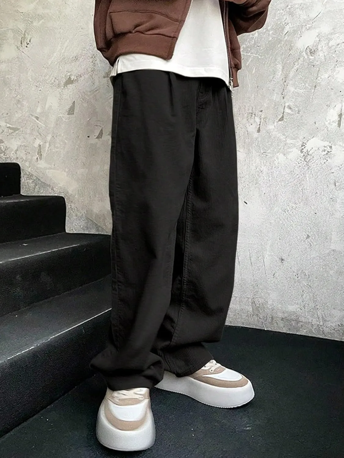 Verdusa Men's Casual Drawstring Elastic Waist Wide Leg Pants Long Trousers with Pockets